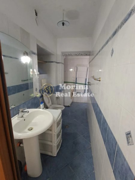 Tirane, jepet me qera garsonier Kati 1, 30 m² 250 € (Selvia)