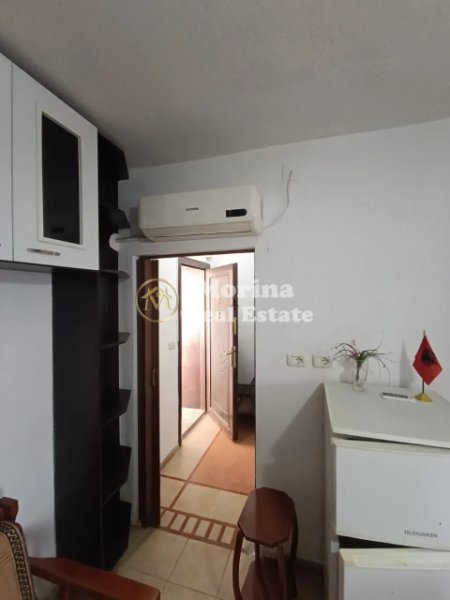 Tirane, jepet me qera garsonier Kati 1, 30 m² 250 € (Selvia)
