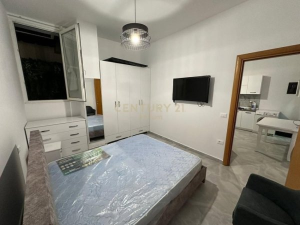 Tirane, jepet me qera apartament 1+1 Kati 0, 60 m² 500 € (Rr. Frosina Plaku)