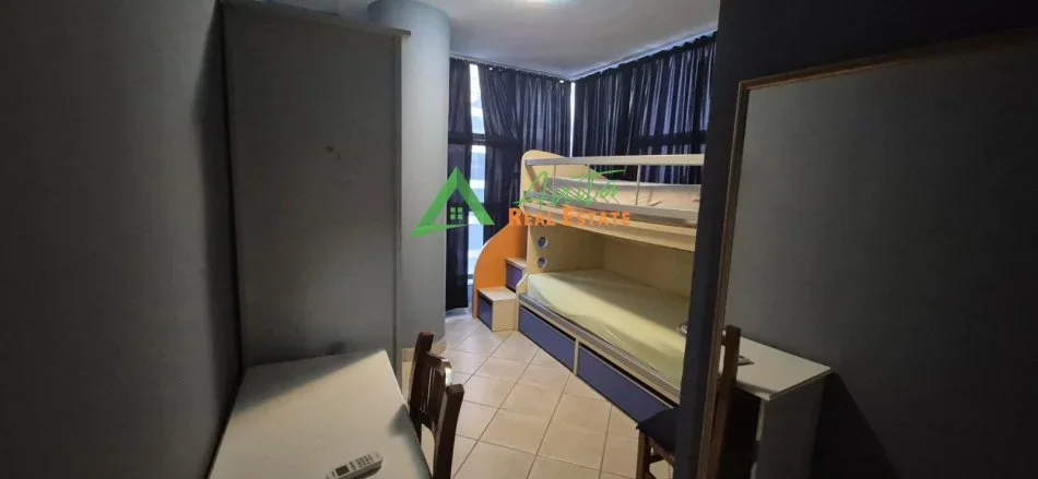 Tirane, jepet me qera apartament Kati 5, 95 m² 700 € (21 Dhjetori)