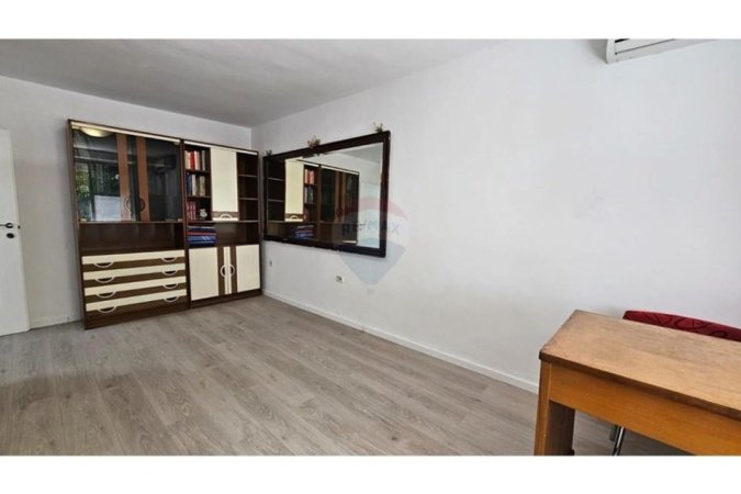 Tirane, jepet me qera apartament 2+1 , 65 m² 580 € (Bulevardi Gjergj Fishta)