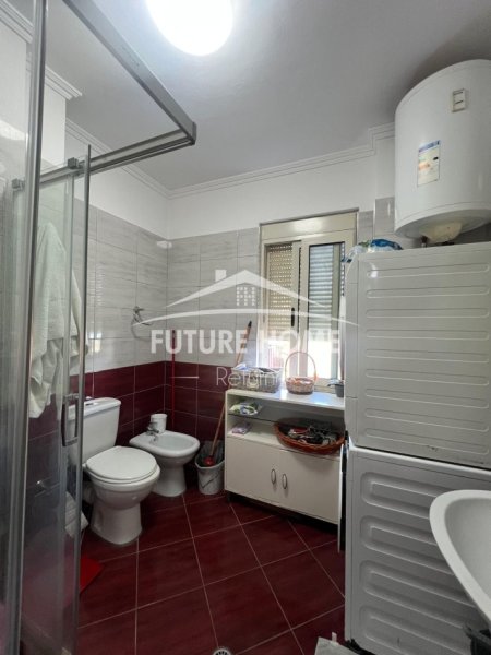 Tirane, shitet apartament 1+1 Kati 2, 73 m² 105.000 € (Rruga Shefqet Kuka)
