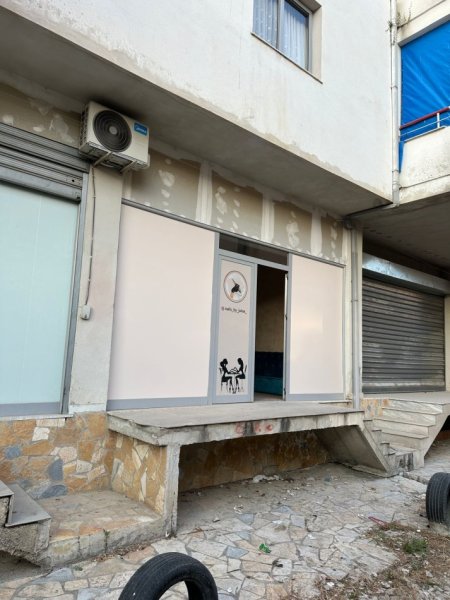 Tirane, jepet me qera ambjent biznesi Kati 0, 38 m² 350 € (Rruga Foto Xhavella)