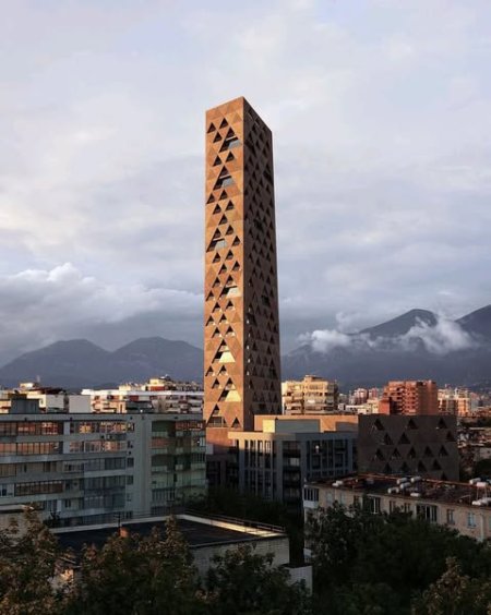 Tirane, shitet apartament 2+1 , 191 m² (PORCELAN)