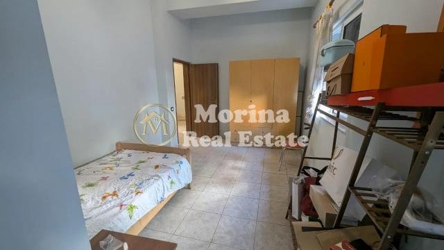 Tirane, jepet me qera apartament 1+1 Kati 2, 70 m² 450 € (Sheshi Willson)
