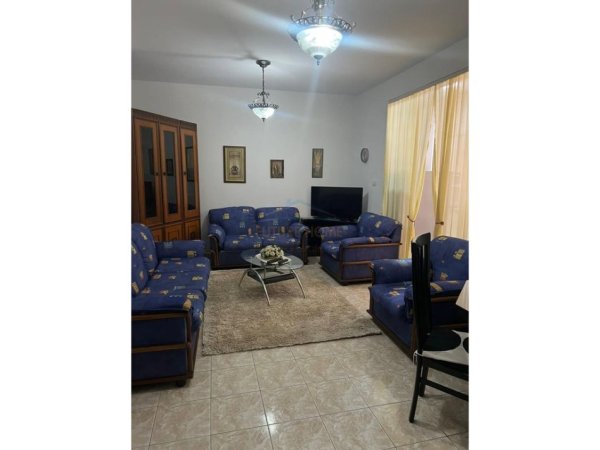 Tirane, jepet me qera apartament 1+1 Kati 6, 65 m² 500 € (Zogu i Zi)