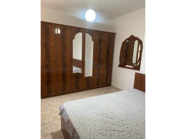 Tirane, jepet me qera apartament 1+1 Kati 6, 65 m² 500 € (Zogu i Zi)