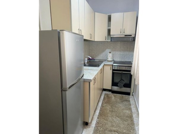 Tirane, jepet me qera apartament 1+1 Kati 6, 65 m² 500 € (Zogu i Zi)