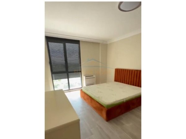 0683487469 Tirane, jepet me qera apartament 1+1 Kati 5, 60 m² 450 € (Rruga 5 Maji)