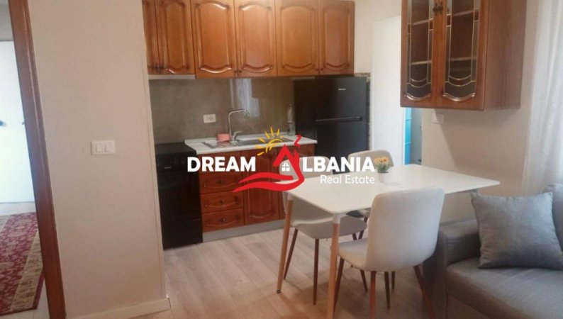Tirane, jepet me qera apartament 1+1 Kati 3, 65 m² 550 € (Prane Rruges se Elbasanit)