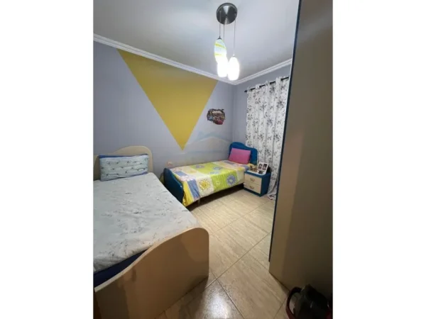 Shitet, Apartament 2+1, Fusha e Aviacionit, Tiranë