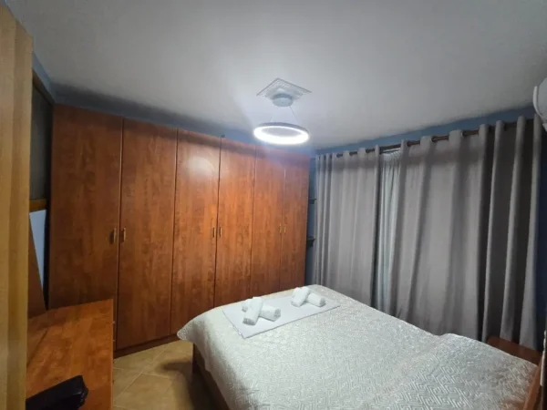Tirane, jepet me qera apartament 2+1 Kati 7, 70 m² 550 € (5 maji)