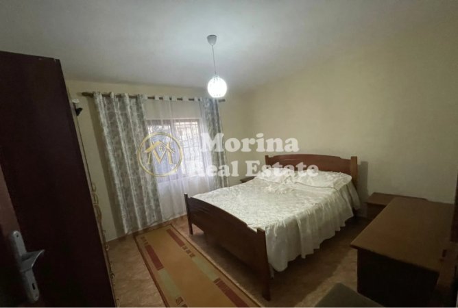 Tirane, jepet me qera shtepi 1+1 Kati 1, 70 m² 400 € (Don Bosko)
