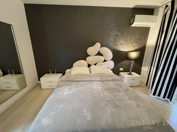 Tirane, jepet me qera apartament 1+1 Kati 7, 77 m² 650 € (Petro Nini)