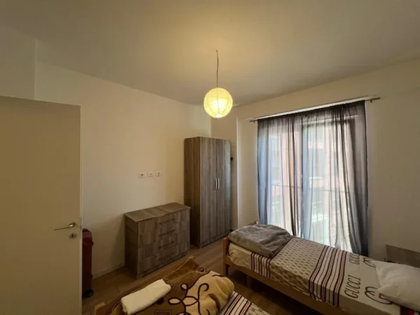 Tirane, shitet apartament 1+1 Kati 3, 72 m² 160.000 € 