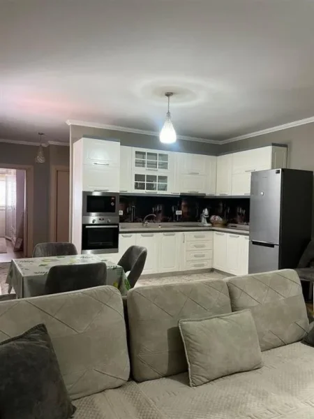 Tirane, jepet me qera apartament 2+1+Ballkon Kati 8, 100 m² 650 € (Don Bosko Te Viva market)