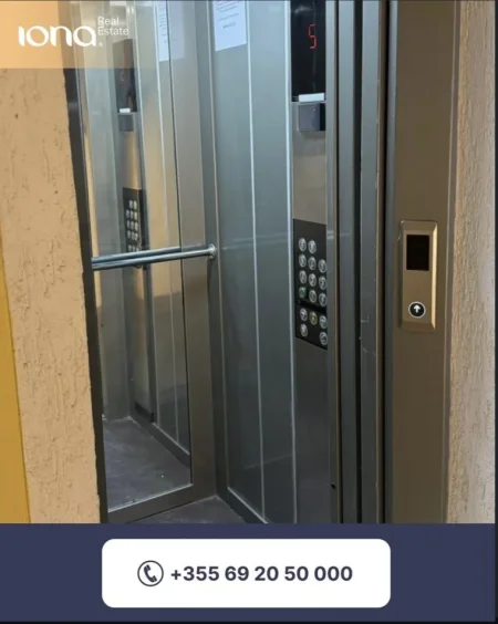 Shkembi Kavajes, shitet apartament 1+1 Kati 5, 60 m² 80.000 € (Koloseo)