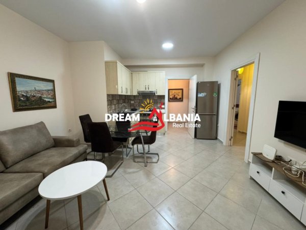 Tirane, jepet me qera apartament 2+1+Ballkon Kati 3, 85 m² 550 € (Tek Kodra e Diellit)