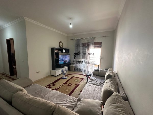 Tirane, shitet apartament 2+1+Ballkon Kati 5, 92 m² 123.000 € (KOMBINAT)