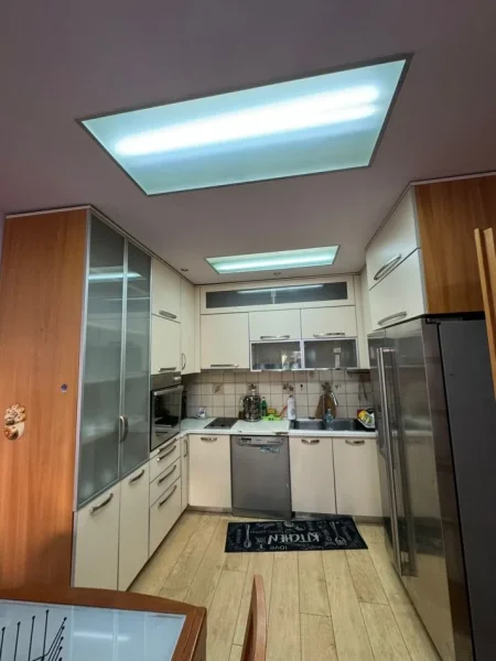 Tirane, shitet apartament 2+1+Aneks+Ballkon Kati 2, 152 m² 190.000 € (Don Bosko)