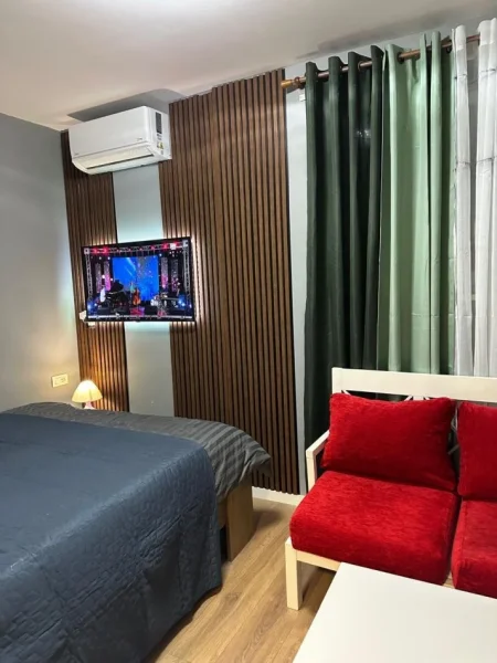 Tirane, jepet me qera apartament 1+1+Ballkon Kati 4, 650 € (Pazari i Ri)