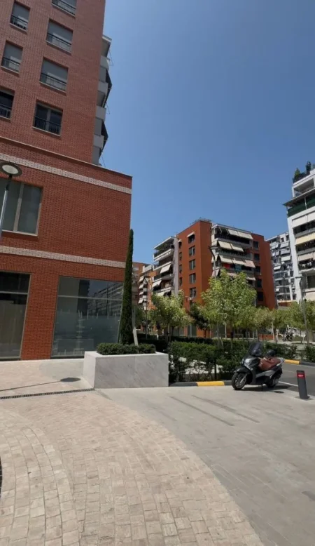 Tirane, jap me qera apartament 2+1+Ballkon Kati 4, 120 m² 1.500 € (delijorgji)