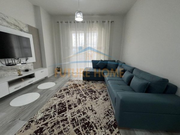 Tirane, shitet apartament 2+1 Kati 2, 92 m² 175.000 €