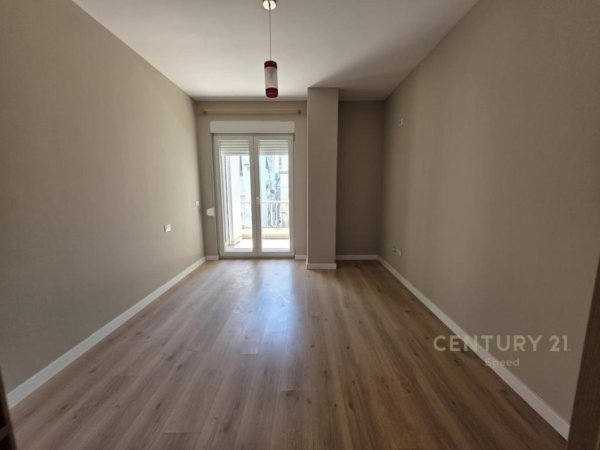 Tirane, shes apartament 1+1 Kati 3, 75 m² 155.000 € 