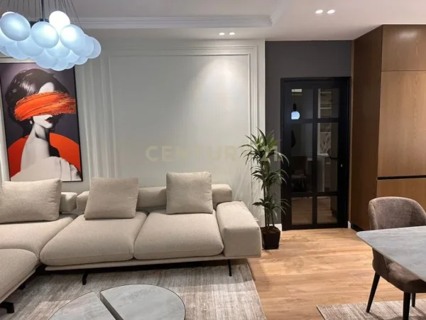 Tirane, jepet me qera apartament 2+1+Ballkon Kati 4, 110 m² 1.200 € (Komuna e Parisit)