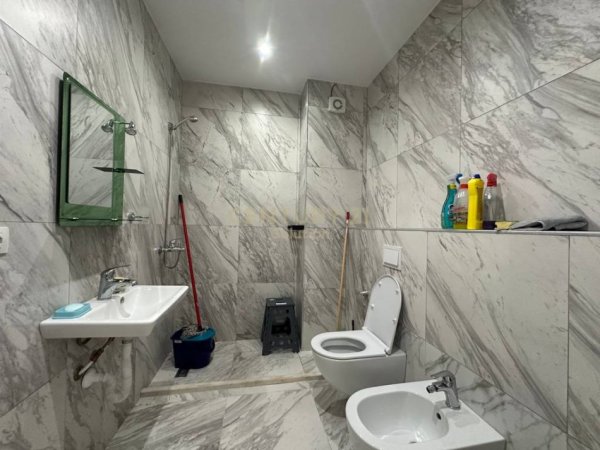Tirane, jepet me qera apartament 2+1 Kati 6, 120 m² 550 € (Astir)