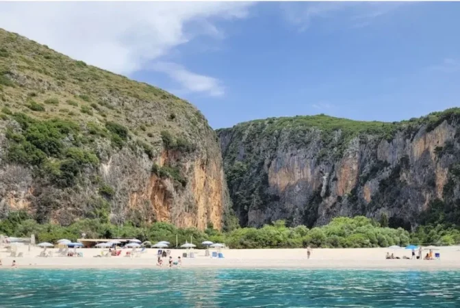 Dhermi - Palase, shitet apartament 1+1+Ballkon Kati 2, 83 m² (Drymades Dhermi)