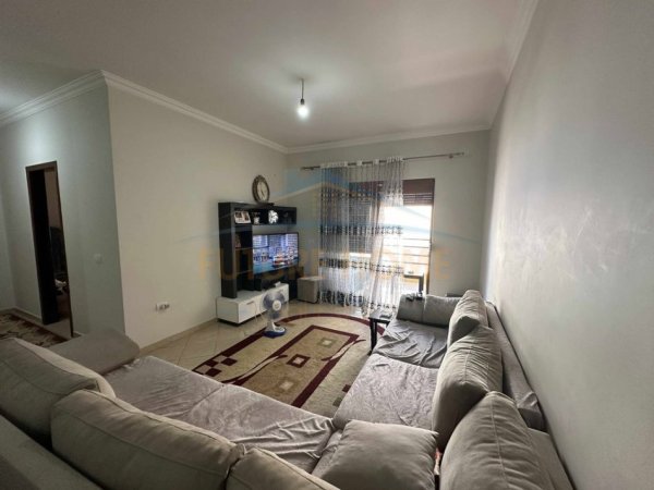 Tirane, shitet apartament 2+1+Ballkon Kati 5, 92 m² 115.000 € (Rruga Besim Alla)