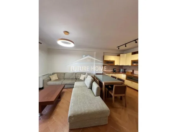 Tirane, shitet apartament 2+1+Ballkon Kati 7, 106 m² 168.000 € (Kinostudio)