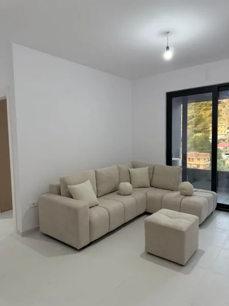 Vlore, shitet apartament 1+1+Ballkon , 160.000 € (Rruga Aleksander Moisiu, Vlorë)