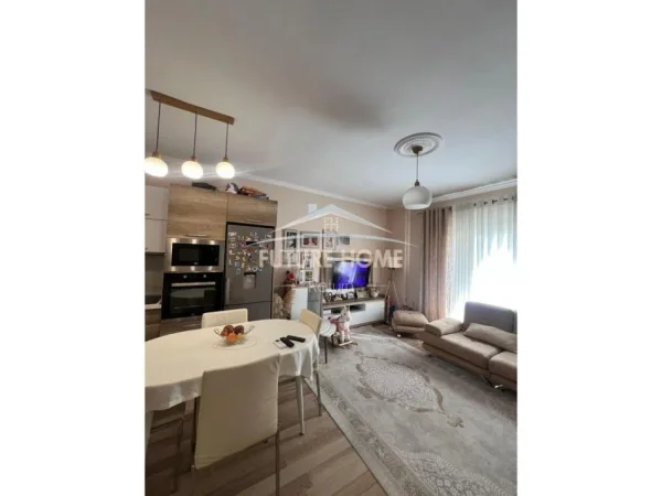 Tirane, shitet apartament 1+1+Ballkon Kati 2, 73 m² 105.000 € 