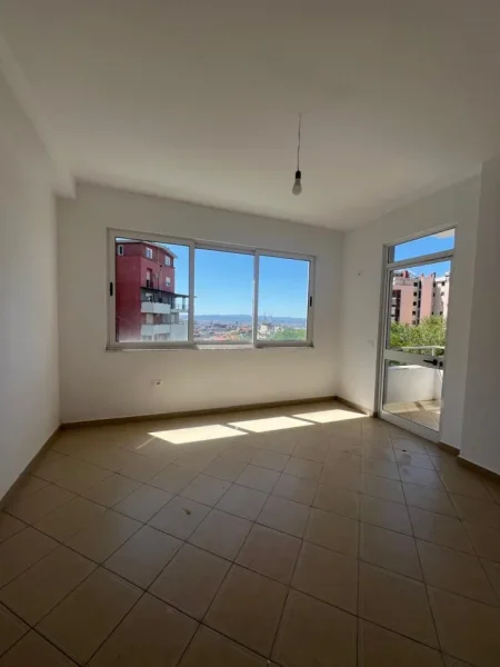 Tirane, shitet apartament 1+1+Aneks+Ballkon Kati 4, 64 m² 84.000 € (fresku)