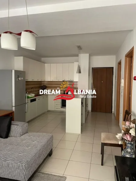 Tirane, shitet apartament 1+1+Ballkon Kati 4, 64 m² 105.000 € (Ne Yzberisht )