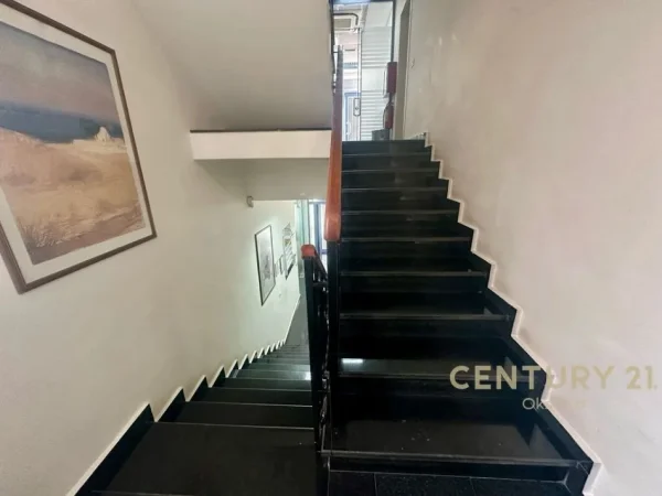 Tirane, jepet me qera ambjent biznesi Kati 0, 538 m² 9.000 €