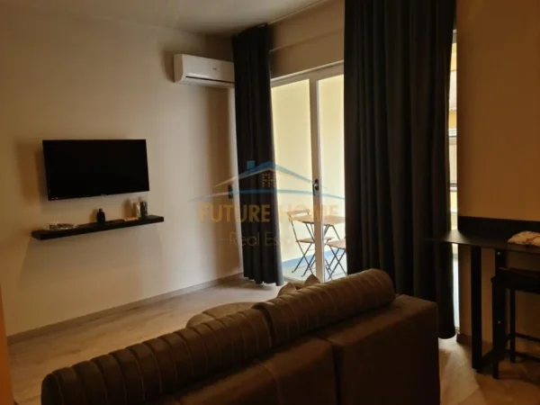 Tirane, jepet me qera apartament 1+1 Kati 2, 50 m² 550 € (Liqeni i Thate)