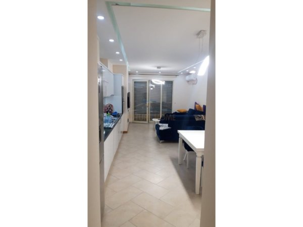 Tirane, shitet apartament 4+1 Kati 6, 117 m² 203.000 € (2 Palmat Astir, Tirane)