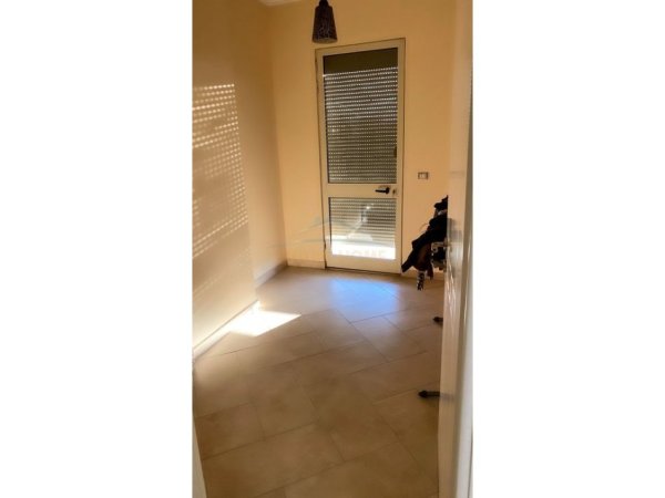 Tirane, shitet apartament 4+1 Kati 6, 117 m² 203.000 € (2 Palmat Astir, Tirane)