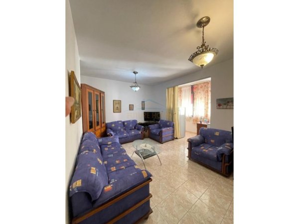 Tirane, jepet me qera apartament 1+1 Kati 6, 58 m² 500 € (ZOGU I ZI)