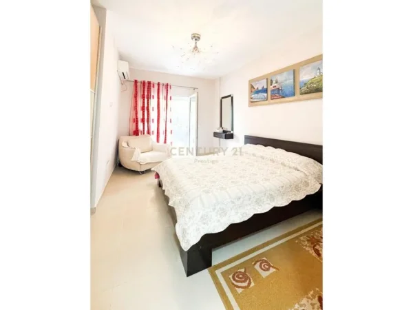 Durres, shes apartament 2+1+Ballkon Kati 2, 114 m² 248.000 € (Gjiri i Lalzit)