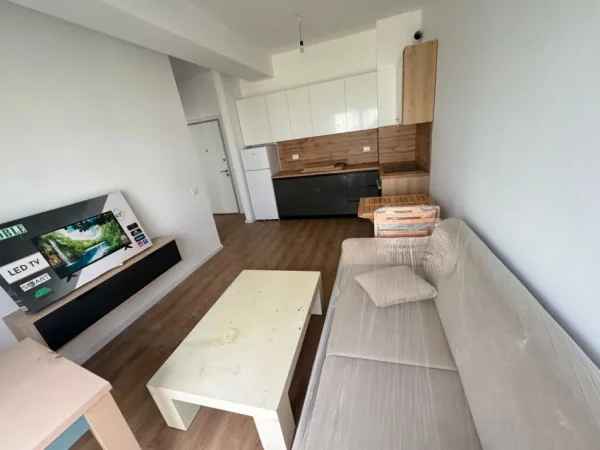 Tirane, jepet me qera apartament 1+1 Kati 4, 65 m² 400 € (Pasho hysa)