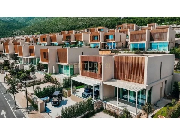 Vlore, shes Vile 2 Katshe Kati 2, 745 m² 2.600.000 € (Green Coast Resort)