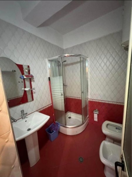 Tirane, jepet me qera apartament 2+1 Kati 6, 500 € 