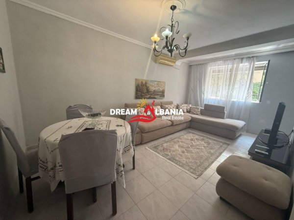 Tirane, jepet me qera apartament 2+1 Kati 1, 74 m² 500 € (Tek Pazari i Ri, Rruga Tefta Tashko Koco)