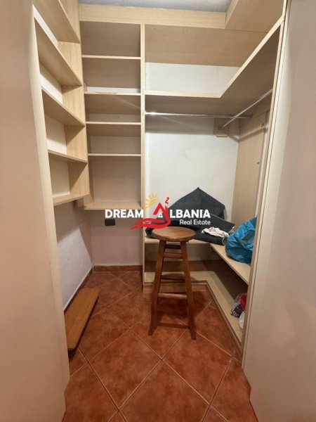 Tirane, jepet me qera apartament 2+1 Kati 1, 74 m² 500 € (Tek Pazari i Ri, Rruga Tefta Tashko Koco)
