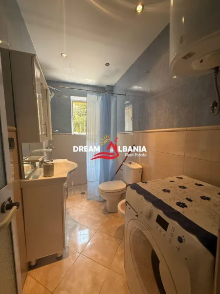 Tirane, jepet me qera apartament 2+1 Kati 1, 74 m² 500 € (Tek Pazari i Ri, Rruga Tefta Tashko Koco)