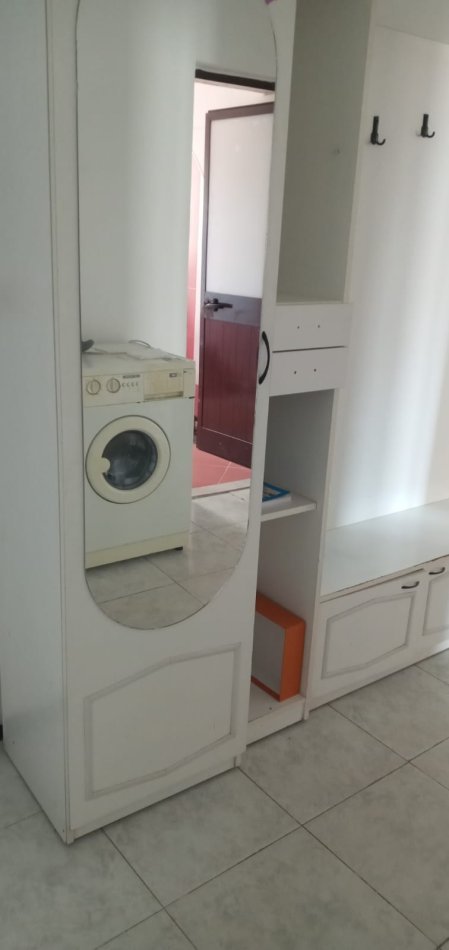 Tirane, jepet me qera apartament 3+1 Kati 5, 90 m² 450 € (Rruga Siri Kodra)